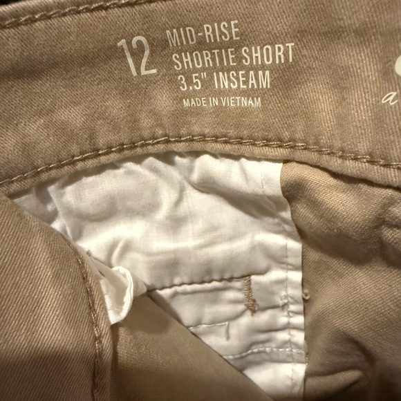 A.n.a. Size 12 Women's Tan Kahki Mid-Rise Shortie Short Shorts with 3.5” inseam - Picture 5 of 7